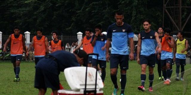 Menjamu Arab, Mesak Manibor Tetap Manajer Timnas