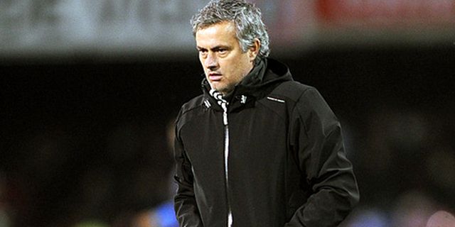 Gaya Kepelatihan Mourinho Buat Kagum Cantona