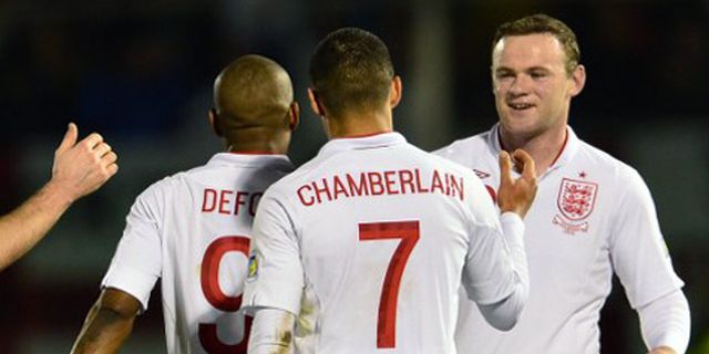 Lescott: Rooney Takkan Termakan Provokasi Montenegro Lescott: Rooney Takkan Termakan Provokasi Montenegro
