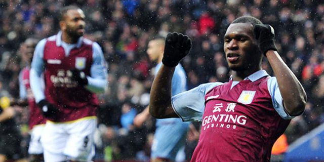 Striker Sensasional Benteke Diperebutkan Tiga Klub