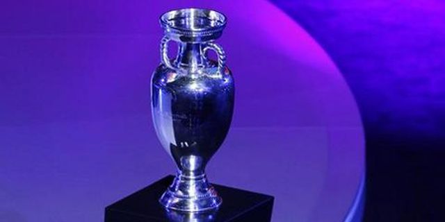 Regulasi Bidding Tuan Rumah Euro 2020 Telah Dirilis UEFA Regulasi Bidding Tuan Rumah Euro 2020 Telah Dirilis UEFA