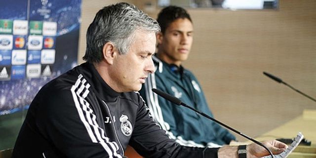 Mourinho 'Hajar' Jurnalis Dalam Konpers