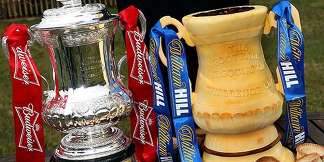 Ada Kue Replika FA Cup Jelang Semifinal