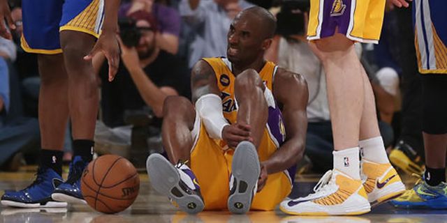 Operasi Achilles, Kobe Bryant Akhiri Musim Lebih Awal