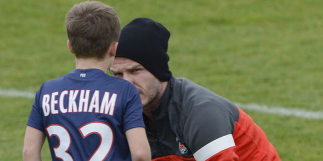 Aksi Tiga 'Titisan' Beckham Di Lapangan