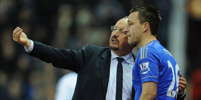 Terry Bantah Berselisih dengan Benitez