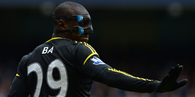 Demba Ba Minta Diduetkan Dengan Torres Demba Ba Minta Diduetkan Dengan Torres