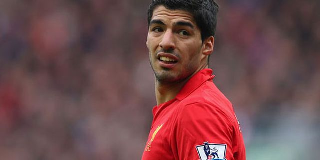 Ian Ayre: Suarez Merugikan Klub