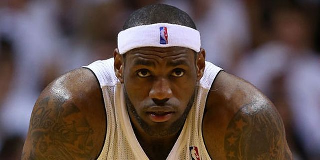 LeBron Nyaris Triple-Double, Heat Tundukkan Bucks