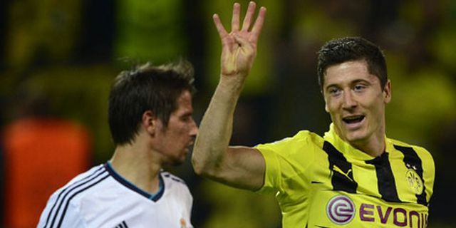 Lewandowski Enggan Komentari Masa Depannya