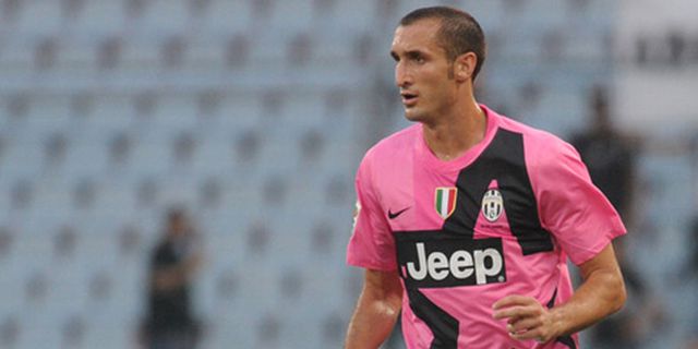 Chiellini: Juve Tak Sanggup Beli Ronaldo