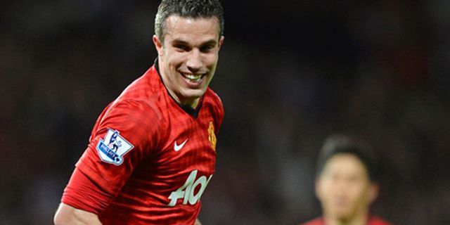 RVP Siap Hadapi Kompetisi di Lini Depan United