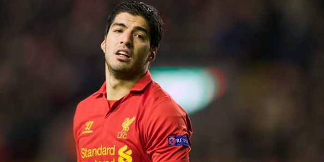 Suarez: Saya Bertahan di Liverpool