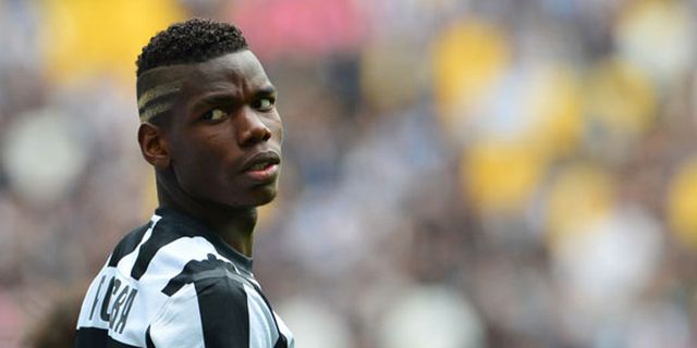 Video: Ludahi Lawan, Pogba Dikartu Merah Video: Ludahi Lawan, Pogba Dikartu Merah
