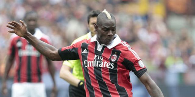 Balotelli: Milan, Pertahankan Allegri!