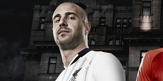 Barcelona Kembali Inginkan Pepe Reina