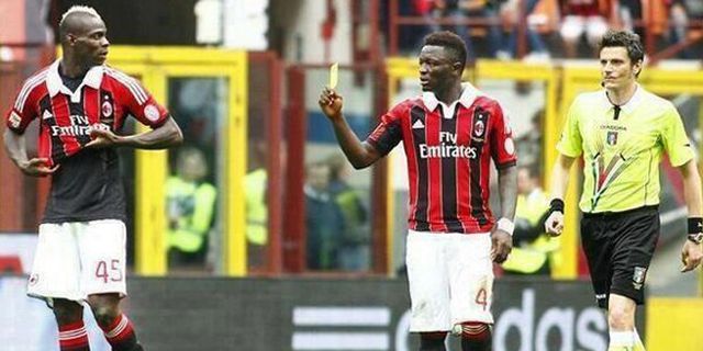 Video: Muntari Curi Kartu Wasit Untuk Hukum Balotelli