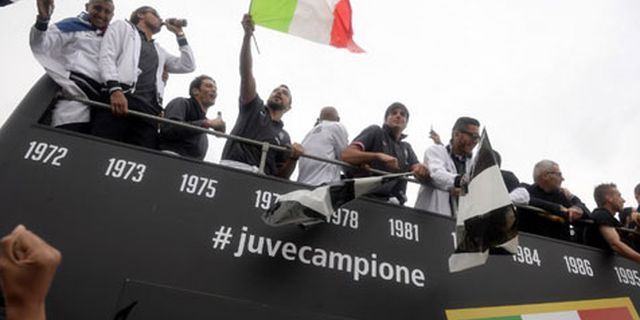 Video: Perayaan Scudetto Juventus Video: Perayaan Scudetto Juventus