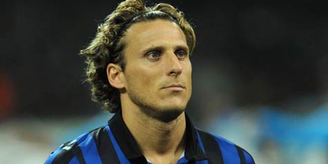 Forlan: Saya Tak Dimanusiakan di Inter Milan