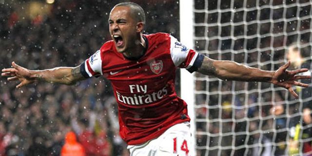 Sumbang Satu Gol, Walcott Ingin Ulangi ke Gawang Spurs Sumbang Satu Gol, Walcott Ingin Ulangi ke Gawang Spurs