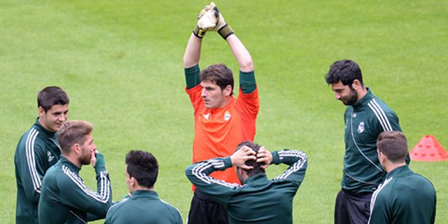 Figo Berharap Casillas Angkat Trofi Copa