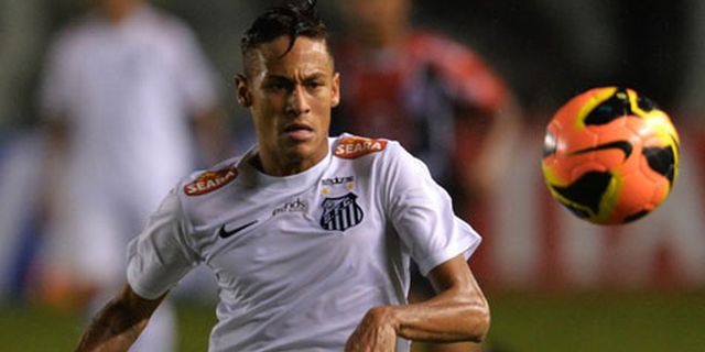 Alves: Barca Lebih Kompetitif Jika Ada Neymar