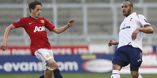 Barca Coba Bajak Wonderkid Manchester United