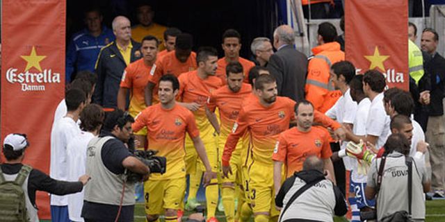 Guard of Honour Barcelona Disambut Sadis Suporter Espanyol