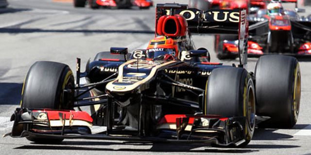 Raikkonen: Perez Lakukan Manuver Bodoh