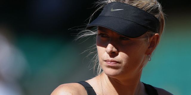 Menang Mudah, Sharapova Melaju ke Putaran Dua Prancis Terbuka Menang Mudah, Sharapova Melaju ke Putaran Dua Prancis Terbuka