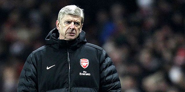 Thierry Henry Ingin Wenger Pensiun di Arsenal