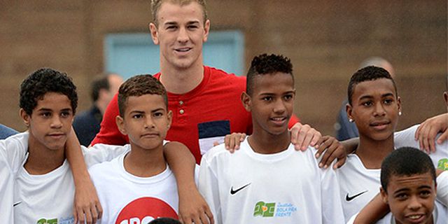 Joe Hart Optimis Timnas Inggris Lolos ke Brasil 2014 Joe Hart Optimis Timnas Inggris Lolos ke Brasil 2014