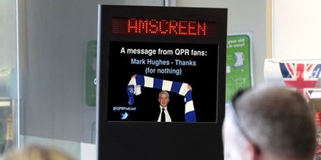 Fans QPR Pasang Iklan Untuk Ejek Mark Hughes Fans QPR Pasang Iklan Untuk Ejek Mark Hughes