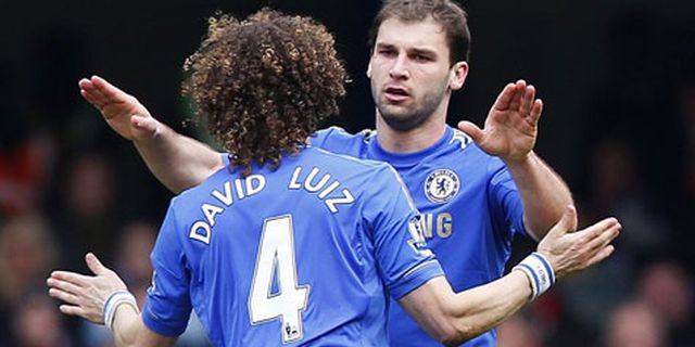 Mou Relakan Luiz dan Ivanovic Untuk Barca