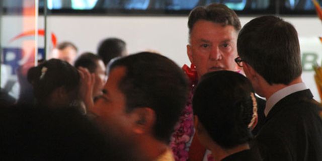 Banyak Motor dan Ramah, Kesan Van Gaal di Jakarta