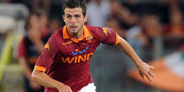 Pjanic: Saya Nyaris Bergabung Dengan Arsenal