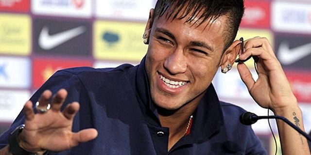 Neymar Optimis Buat Messi Bahagia