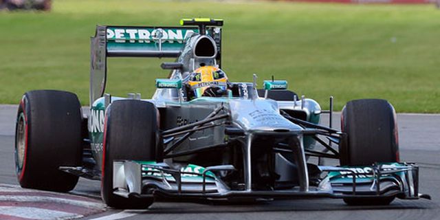 Hamilton Akui Mercedes Makin Baik di F1 GP Kanada