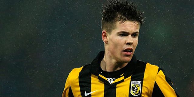 Van Ginkel Siap Jadi Rekrutan Pertama Mourinho