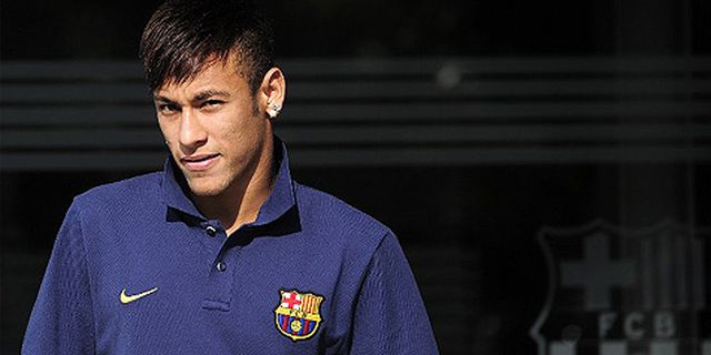 Edgar Davids: Neymar Akan Kesulitan Beradaptasi Edgar Davids: Neymar Akan Kesulitan Beradaptasi