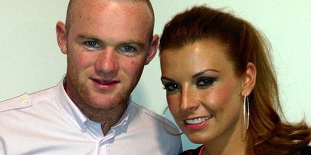 Rooney dan Sang Istri Tonton Konser Rihanna