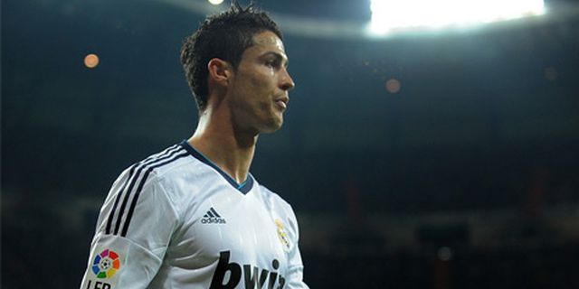 Kontrak Baru Ronaldo Bakal Salip Messi?