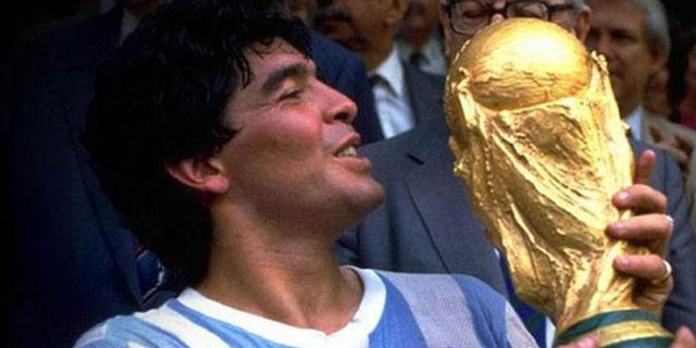 Fakta Menarik Dibalik Upaya Basri Datangkan Maradona