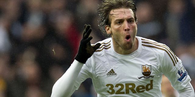 Michu: Tanpa Duopoli, Inggris Lebih Kompetitif Dari Spanyol Michu: Tanpa Duopoli, Inggris Lebih Kompetitif Dari Spanyol