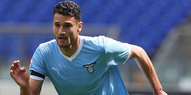 Lazio Akuisisi Setengah Kepemilikan Candreva