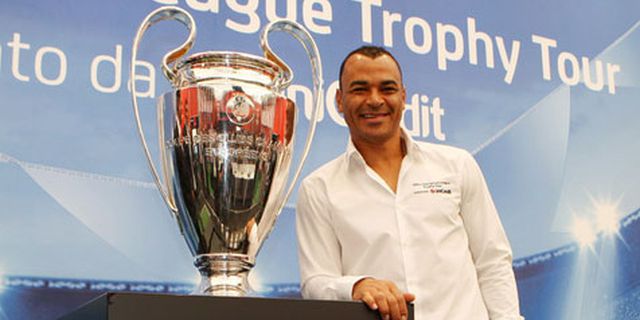 Cafu Bersiap Kembali ke AS Roma