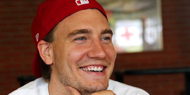 Bersama Snoop Dog, Bendtner Promosikan Ganja Bersama Snoop Dog, Bendtner Promosikan Ganja