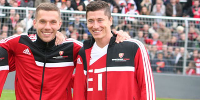 Podolski Ingin Bermain Bersama Lewandowski