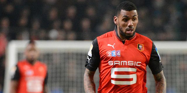 Arsenal dan Tottenham Bersaing Dapatkan M'Vila