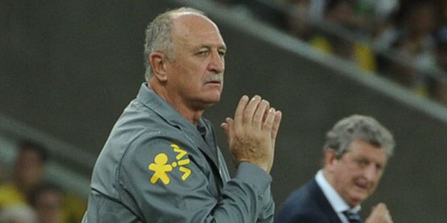 Scolari Tak Incar Hasil Imbang Lawan Italia